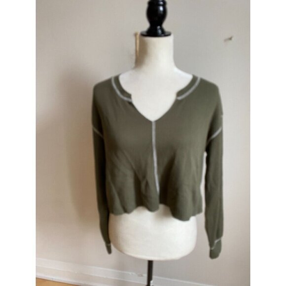 Bp thermal long sleeve BNWOT green top sz XSmall womens split neck - Picture 2 of 6